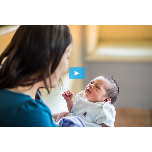 Breastfeeding and relationships in the early days video - Baby Friendly Initiative					