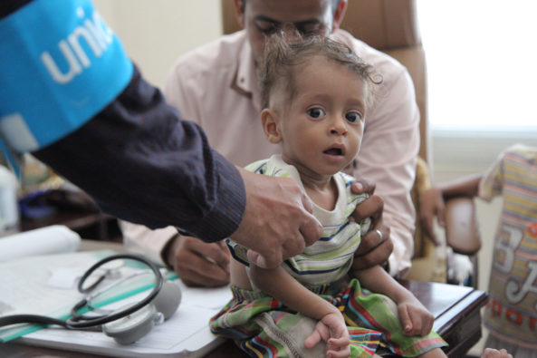 A boy is screened for malnutrition in Sa’ada, Yemen, Thursday 20 October 2016. Nearly 182,000 children in Yemen were treated for severe acute malnutrition as of October 2016. Unicef/2016/Al-Zikri