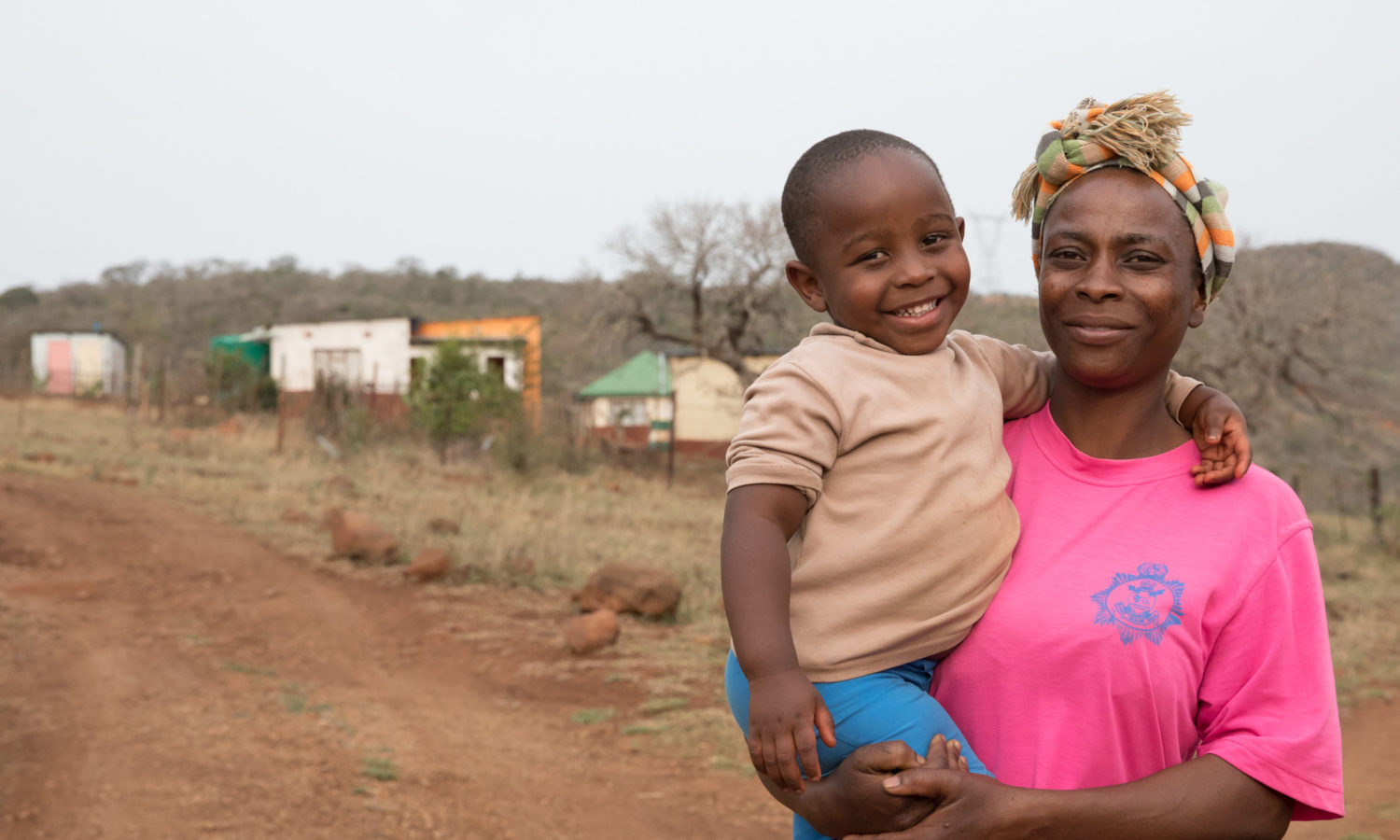 Three-year-old Nkosingivile with his mother Philile in Mvundlane community, Swaziland. Nkosingivile was born free from HIV thanks to the support and education his mother received from Unicef-trained community health worker, Zodwa. Photo: Unicef/2017/Matas