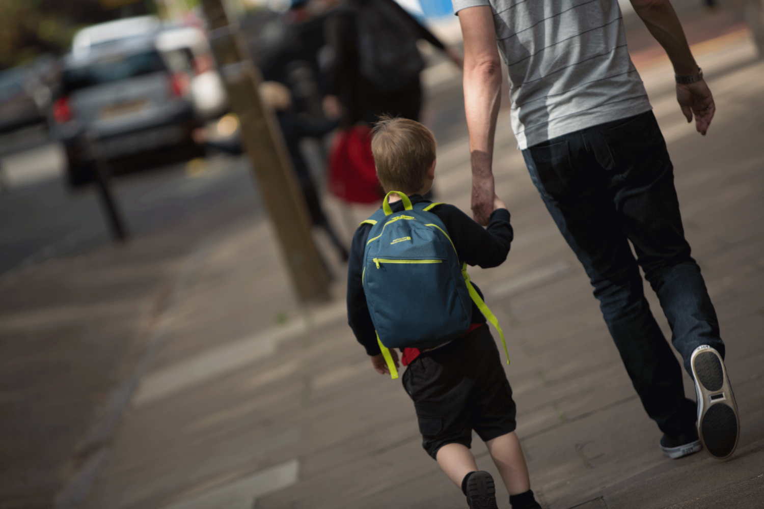 Children are most exposed to the dangers of toxic air while they make their way to and from school. Read our latest report to find out more. Photo: Unicef/2018/Sutton-Hibbert