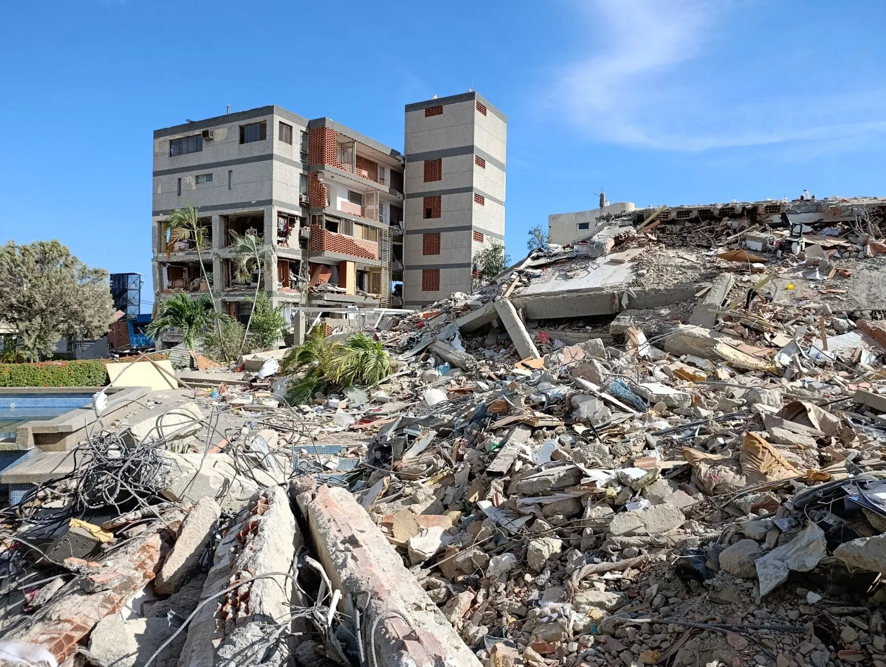 Completely collapsed building shows the aftermath of the two earthquakes in Venezuela.